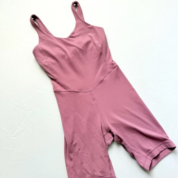 Lululemon Align Bodysuit 8" Length Velvet Dust Womens size 4 Sleeveless Workout - Picture 2 of 9